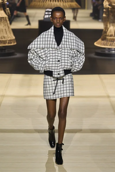 Look 39